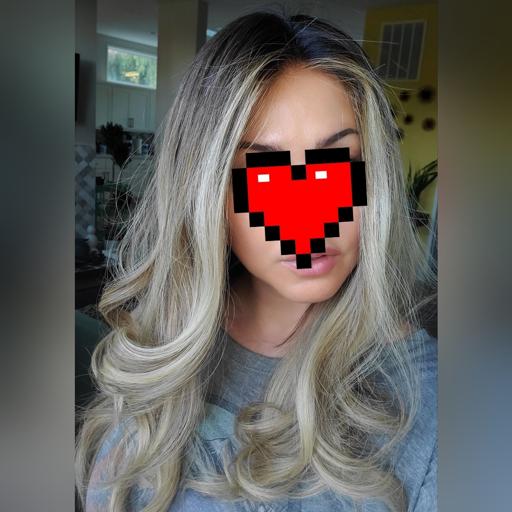 EUC Madison Wigs Boutique Salon Colored Dimensional Balyage Blonde w Brown Roots